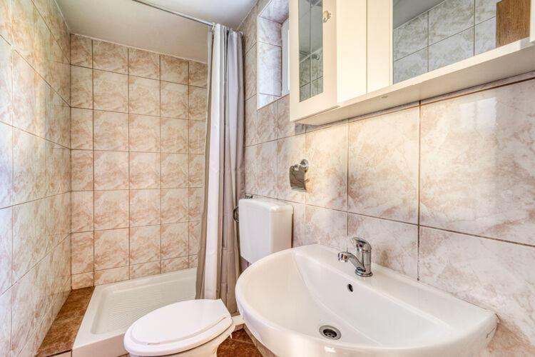 Apartments Nika With Swimming Pool And Beautiful Sea View Dobrec Exterior photo